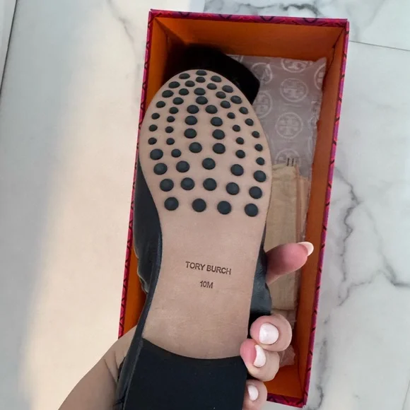 Tory Burch Black and Cream Leather ballet Loafers shoes size 10 - Picture 6 of 9